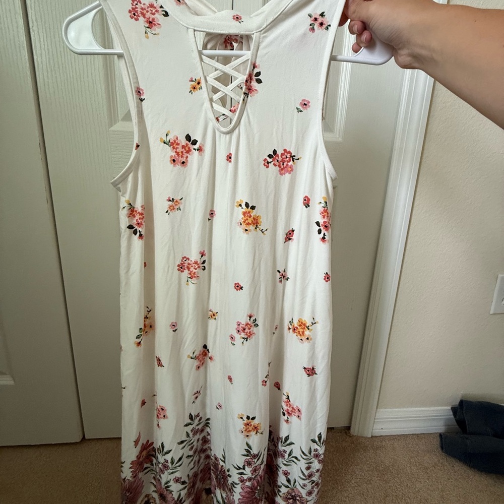 Floral Sleeveless Dress with Lace-Up Back